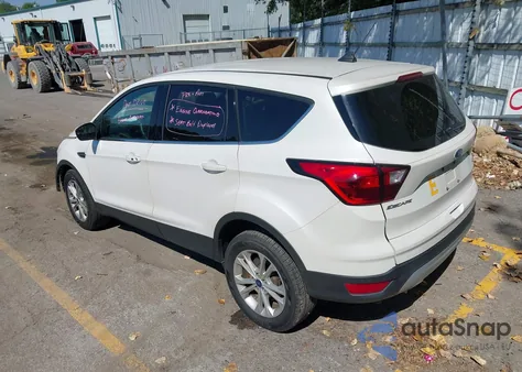 2019 Ford Escape Se from USA, damaged, VIN 1FMCU9GD4KUC56096